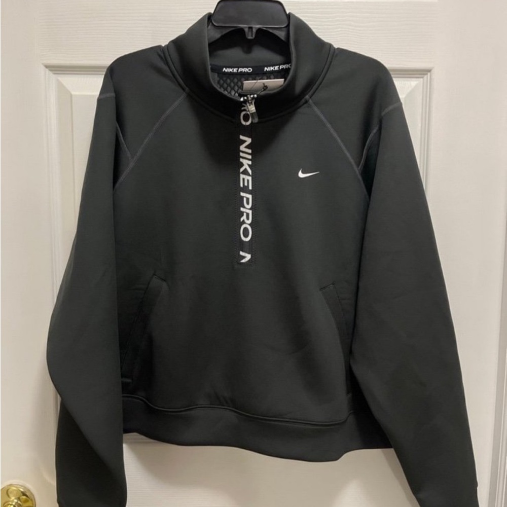 Nike pullover